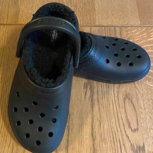 Crocs classic lined clogs Mens 6 / Wms 8 - Picture 1 of 7